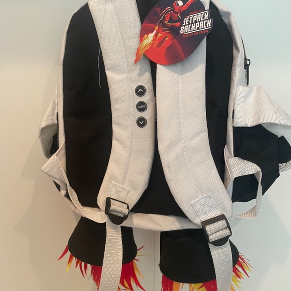 Jet back Kid Backpack - Picture 3 of 8